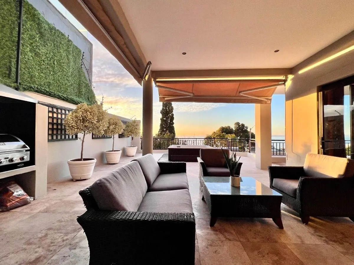 Bed & Breakfast Villa La Vida Cape Town