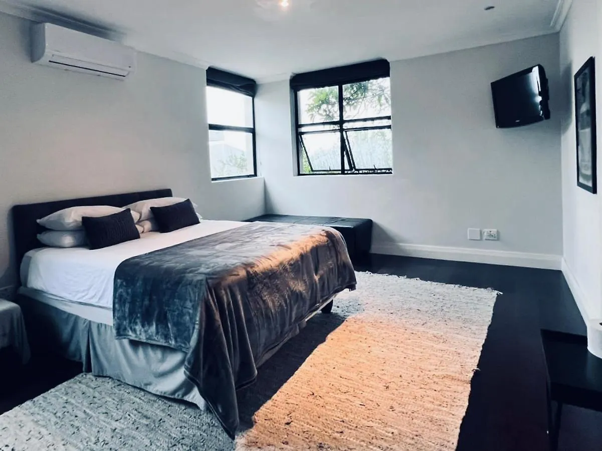 Bed & Breakfast Villa La Vida Cape Town